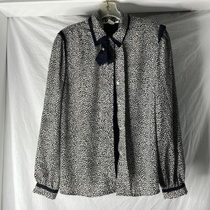 7/8 Jordan 100% Polyester white and black blouse